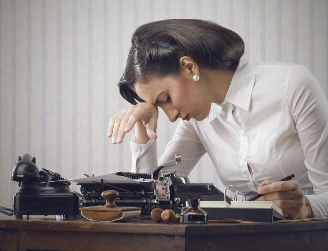 Профессия секретарь. Его обязанности и зарплата