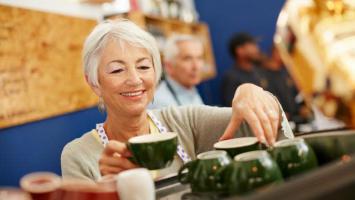 Пенсионеры работают неполный рабочий день