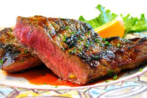 Поленое мясо страуса.