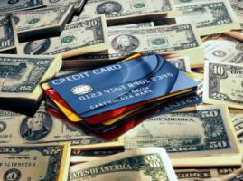 Наличные и безналичные формы обращения денег.